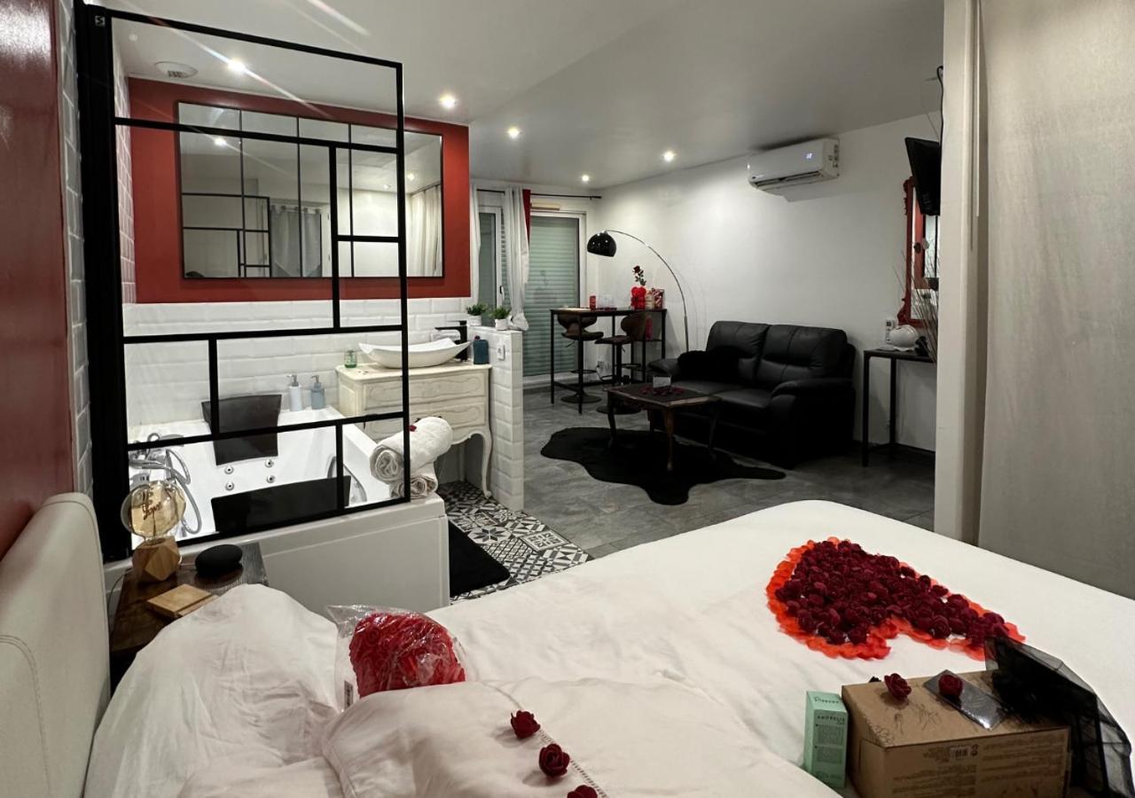 Amour Azur Appartement Pour 2 Avec Jacuzzi Et Terrasse A 2 Minutes De La Mer Валорис Екстериор снимка